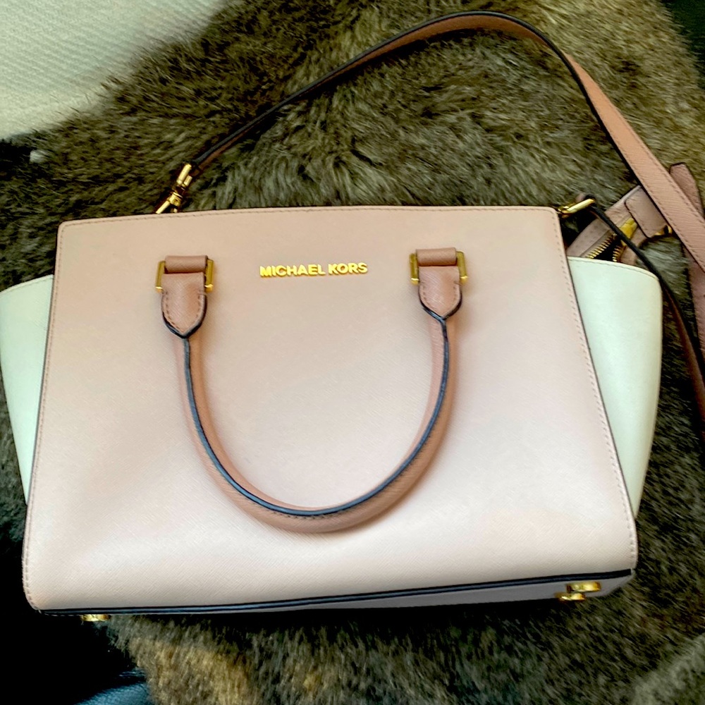 Michael Kors Selma Pink Crossbody Purse Medium Messenger Handbag E26
